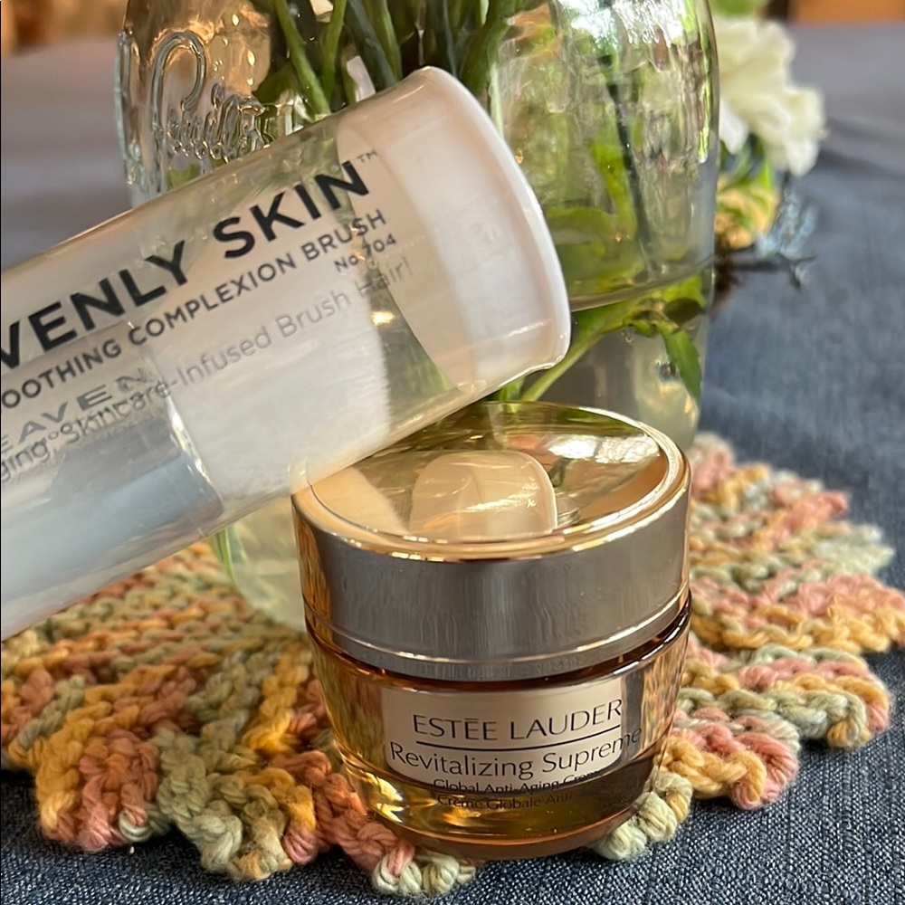 Estée Lauder Revitalizing anti-aging cream plus an IT complexion brush $10